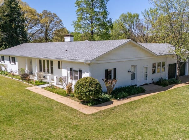 370 BOWEN, Savannah, TN 38372