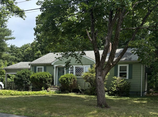 18 Daly Drive, Stoughton, MA 02072