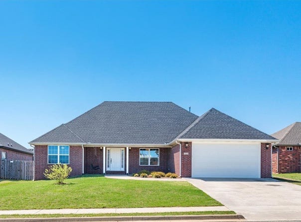 204 Monroe Street, Centerton, AR 72719