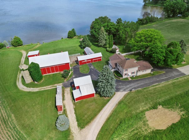 N4554 Lakeview Rd, Hustisford, WI 53034