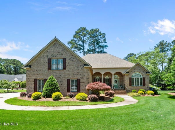 100 St Johns Court, Chocowinity, NC 27817