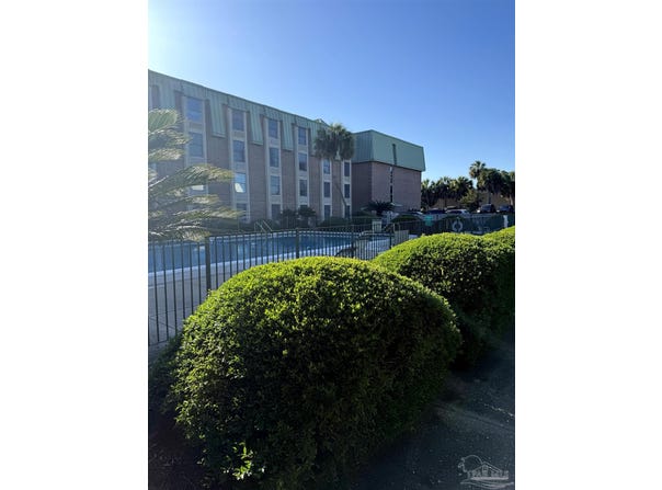 224 E Garden St, Pensacola, FL 32502