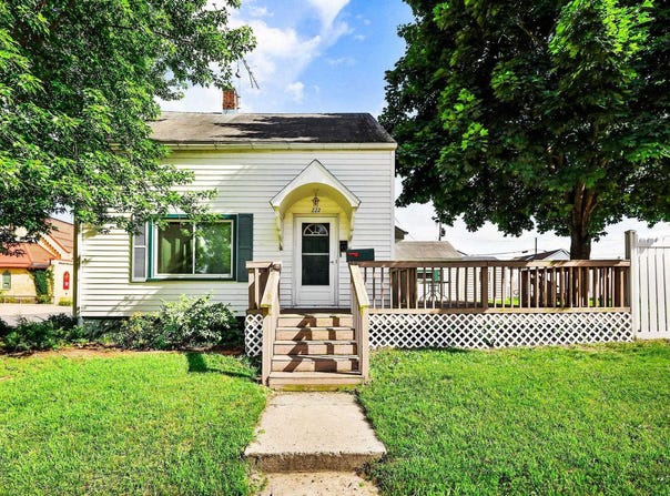 222 E Conant Street, Portage, WI 53901