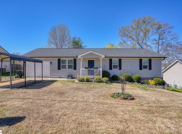 431 Gravley Road, Greer, SC 29651