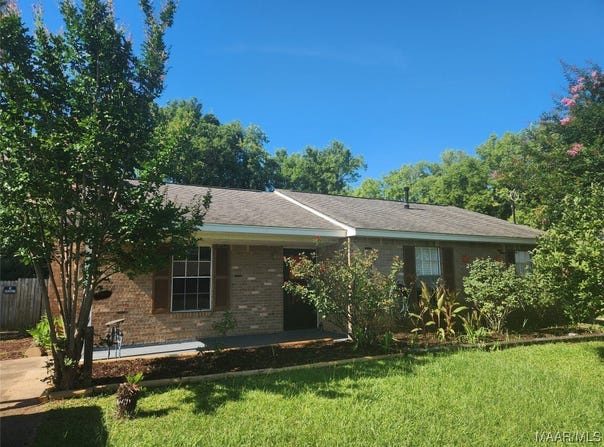 51 Forrestwood Drive, Millbrook, AL 36054