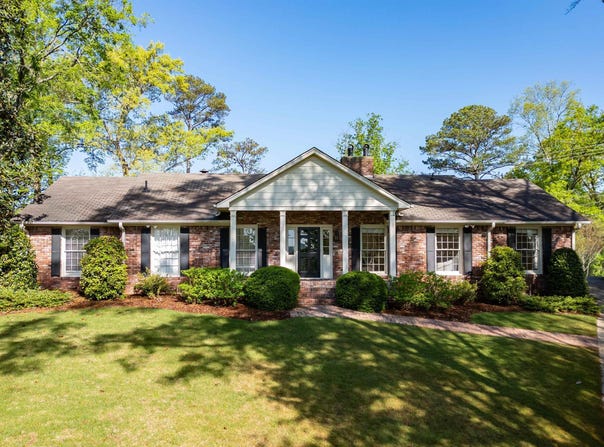 180 PEACHTREE CIRCLE, MOUNTAIN BROOK, AL 35213