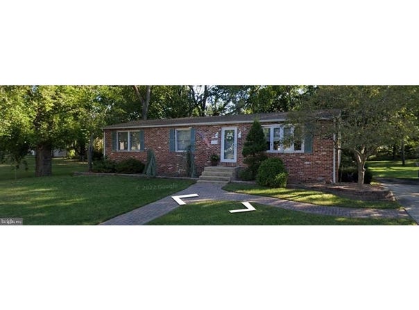 184 PINE AVENUE, WEST BERLIN, NJ 08091