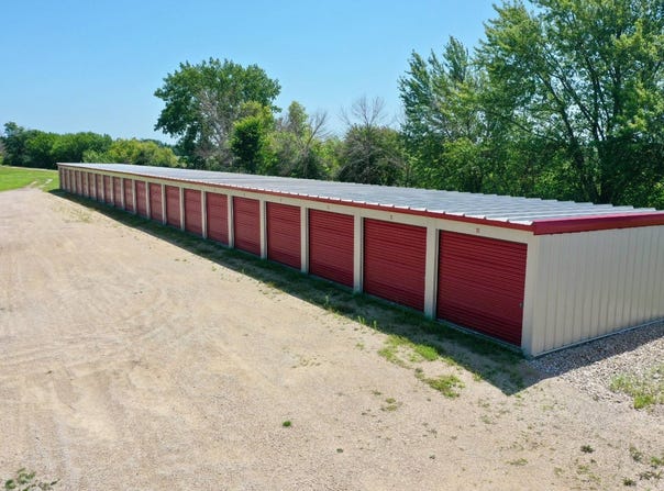 240 Elm St, Allison, IA 50602