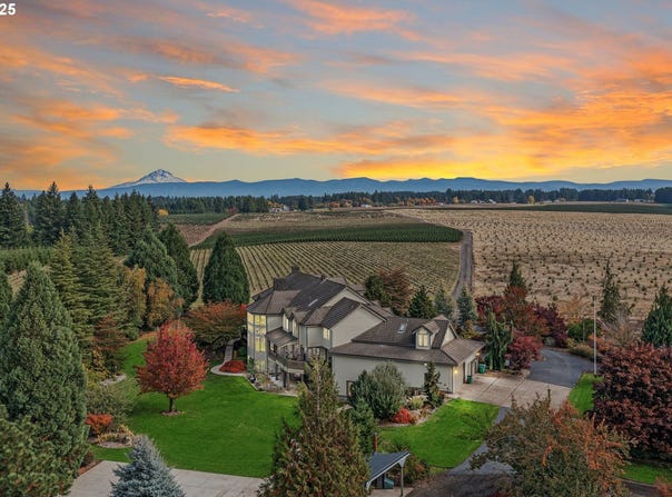 24250 S RANEY LN, Estacada, OR 97023