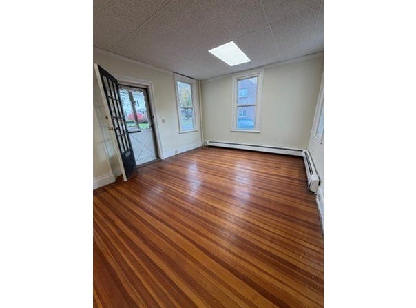 30 E Housatonic, Pittsfield, MA 01201