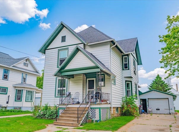 215 N Main Street, Reeseville, WI 53579