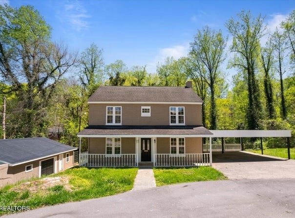 213 W Fir St, LaFollette, TN 37766