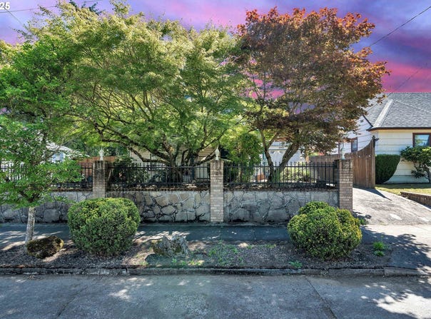 6404 N OMAHA AVE, Portland, OR 97217