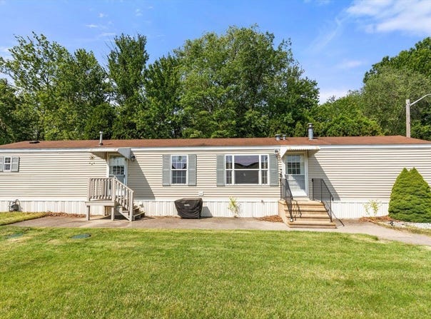 97 Julia Dr, Attleboro, MA 02703