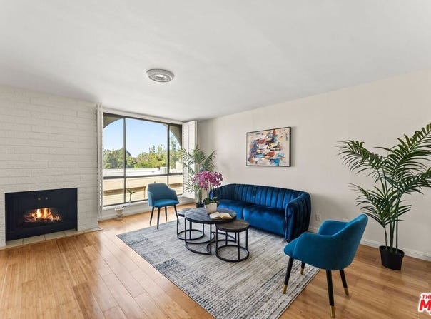 4227 Freedom Dr, Calabasas, CA 91302