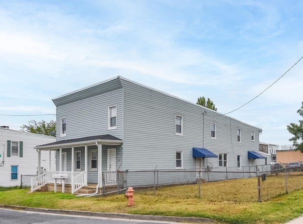 15-17 SOLLERS POINT Road, DUNDALK, MD 21222