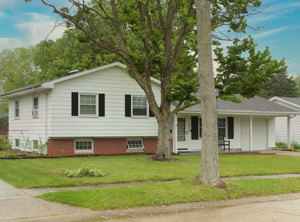 1818 Chochtimar Trail, Fort Wayne, IN 46808