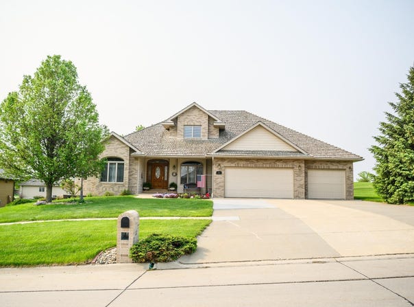 3107 Golf View Drive, Norfolk, NE 68701