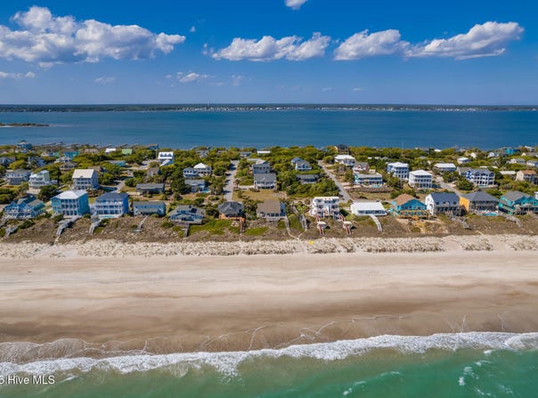 3905 Ocean Drive, Emerald Isle, NC 28594