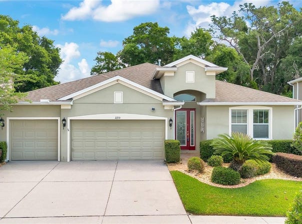 2210 VALTERRA VISTA Way, VALRICO, FL 33594