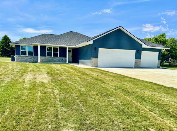 508  Maple St, Laurel, NE 68745