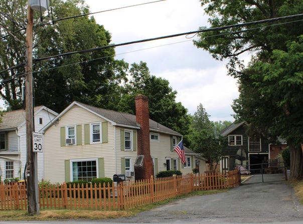 4352 Ny Highway 150, Sand Lake, NY 12196