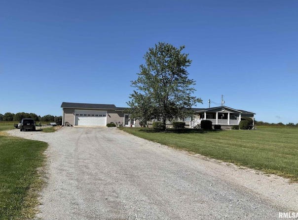 18425 N STRATFORD Lane, Mt Vernon, IL 62864