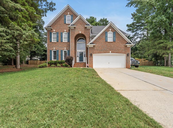 100 Mcnaughton Court, Garner, NC 27529