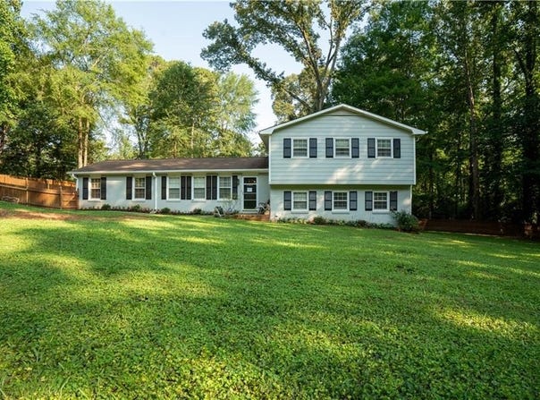 4798 Marydale Court SW, Lilburn, GA 30047