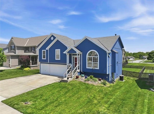503 River Birch Road, Raymore, MO 64083
