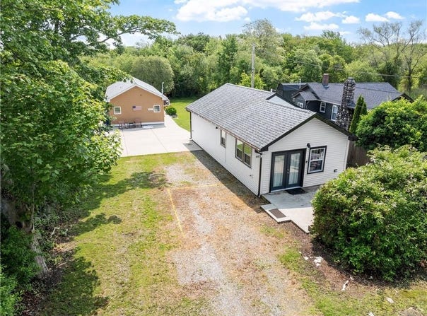 882 Point Judith Road, Narragansett, RI 02882