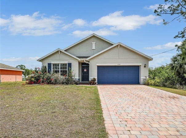 1036 Alaska Avenue, Lehigh Acres, FL 33971