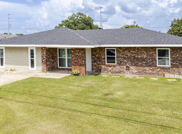 210 Rural Drive, Bourg, LA 70343