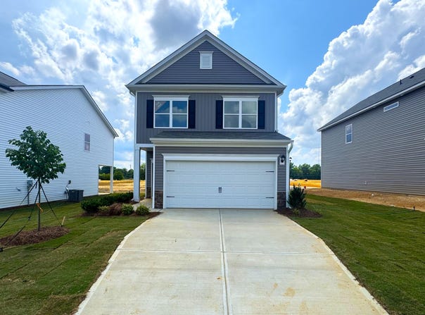 136 Bruce Drive, Dunn, NC 28334