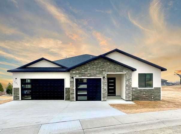 201 Palmers Court, Elko, NV 89801