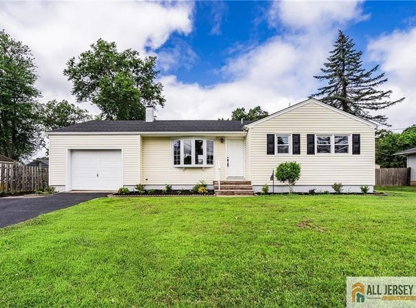 366 Muriel Avenue, Piscataway, NJ 08854