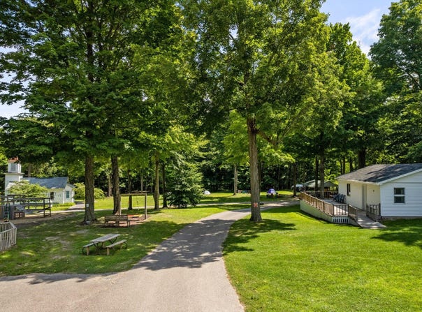 3156 S 190th Ave, Reed City, MI 49677
