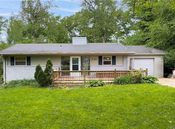211 N Oak Street, Clarksville, IN 47129