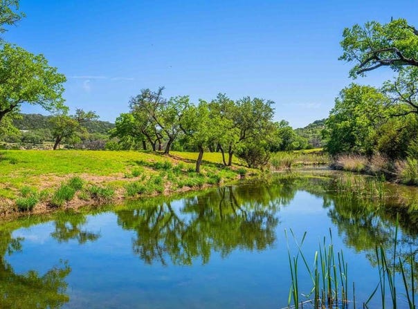 161 Flach Rd., Comfort, TX 78013