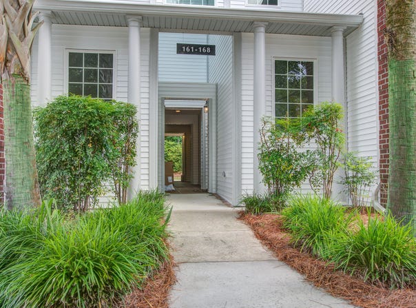 163 Golfview Lane, Summerville, SC 29485