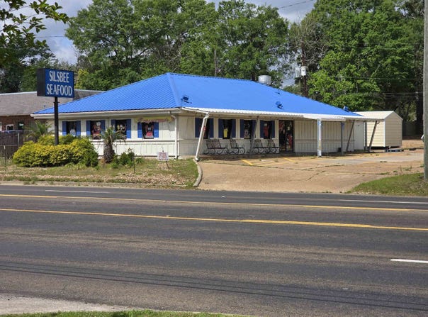 720 S Hwy 96, Silsbee, TX 77656