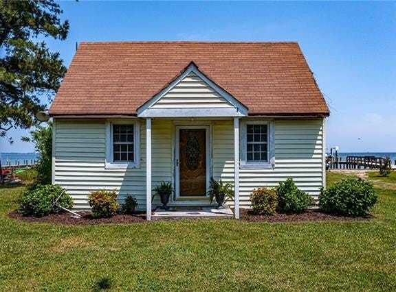 124 Montgomery Cove Road, Deltaville, VA 23043