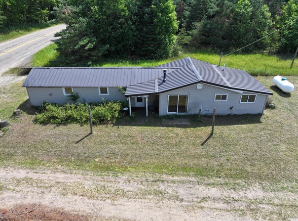 3527 E Sturgeon Valley Road, Vanderbilt, MI 49795