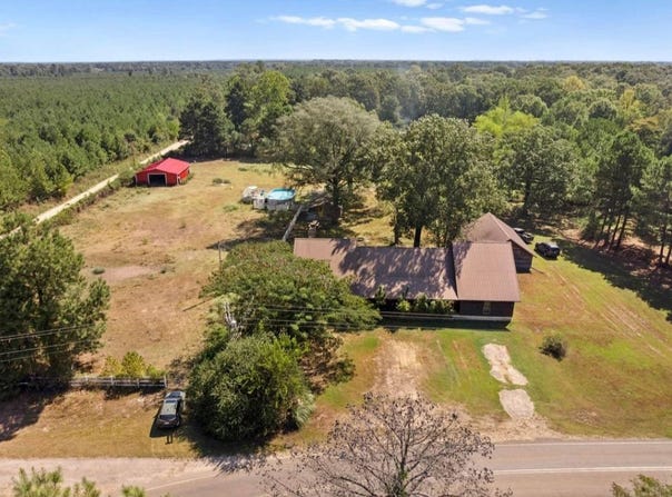 2742 Pollard Rd., Haworth, OK 74740