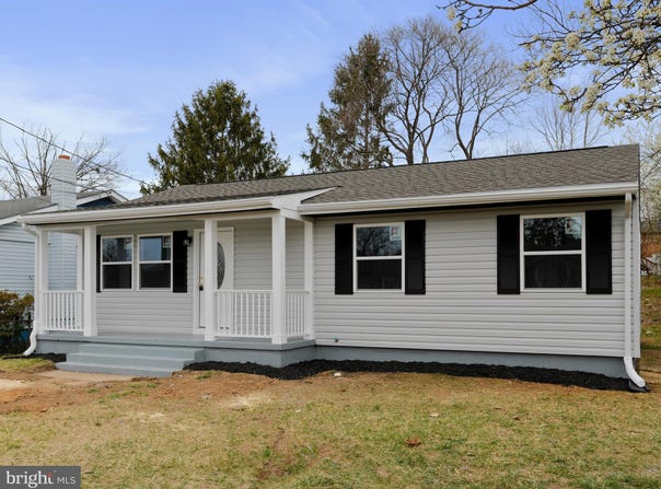 829 W 14TH STREET, FRONT ROYAL, VA 22630