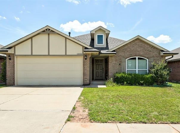12032 SW 10th Street, Yukon, OK 73099