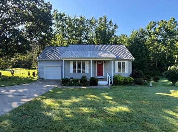 381 Longview, CAMDEN, TN 38320