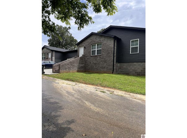 208 Wright Avenue, Paducah, KY 42003