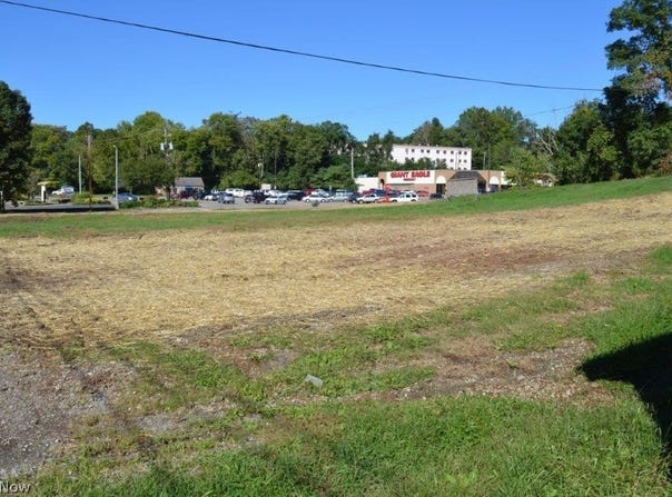 308 Gross Ave and Clifton St, Marietta, OH 45750