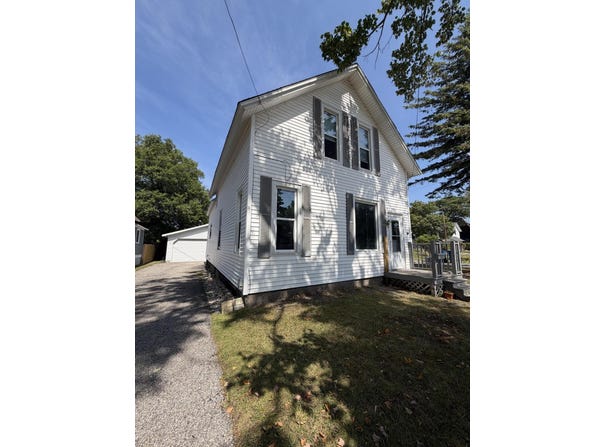 278 2nd Avenue, Manistee, MI 49660